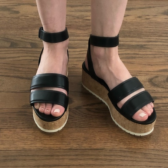 Vince Jet Sandals, Black 5M NIB - Picture 2 of 4